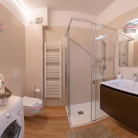Garden Beth's House Apartment Brenzone sul Garda