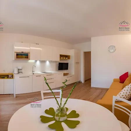 Apartament Garden Beth's House Brenzone sul Garda